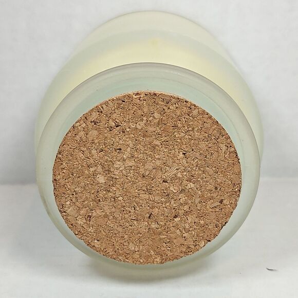 Trueliving Coconut Husk Scented Candle 15 Oz Modern Coastal Beach Jar w/ Lid New - Picture 4 of 9